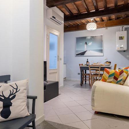 Piazza Dei Cavalieri Confortable Apartment Pisa Exteriör bild