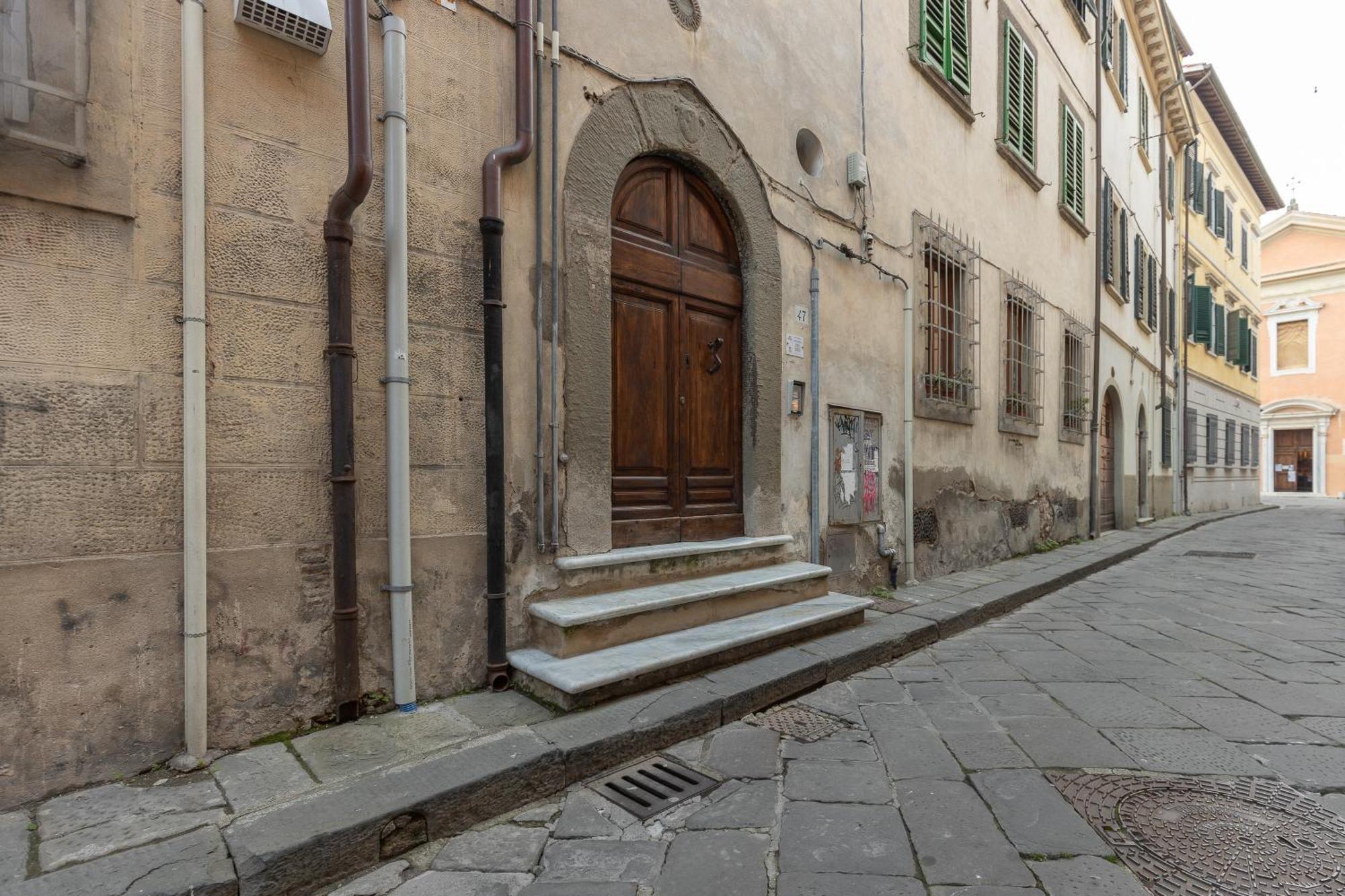 Piazza Dei Cavalieri Confortable Apartment Pisa Exteriör bild